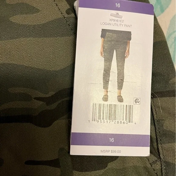 Social Standard by Sanctuary Women's Logan Utility Pants - Picture 4 of 5